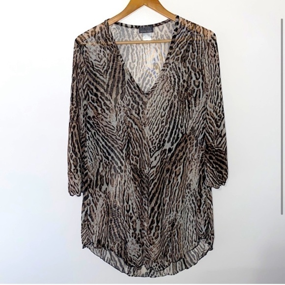 Jordan Taylor Animal Print Bell-Sleeve Swim Cover-Up Tunic - Picture 2 of 5